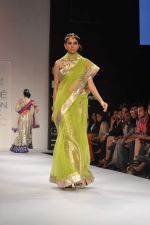 Model walk the ramp for nandita thirani and payal singhal show at Lakme Fashion Week Day 1 on 3rd Aug 2012 (49).JPG